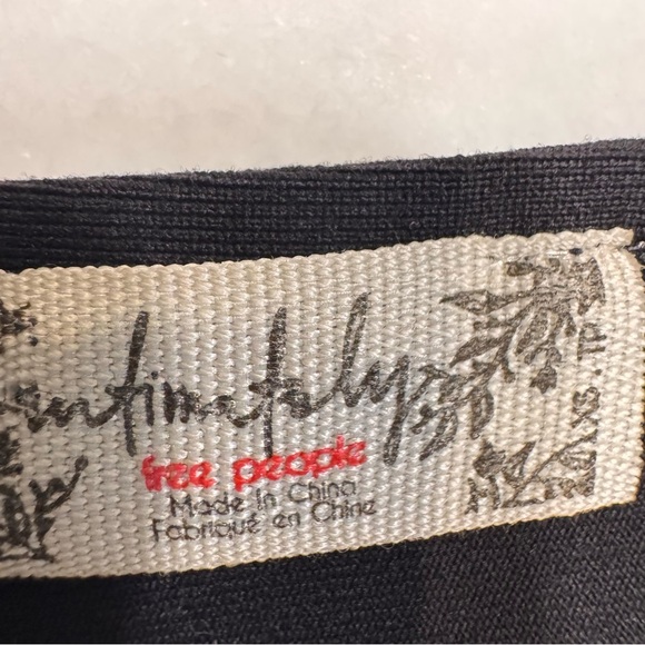 Free People Woman’s Keep It Sleek Bodysuit size XS solid Black Deep V NWOT - Picture 5 of 9